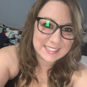 Meet your Posher, Marie